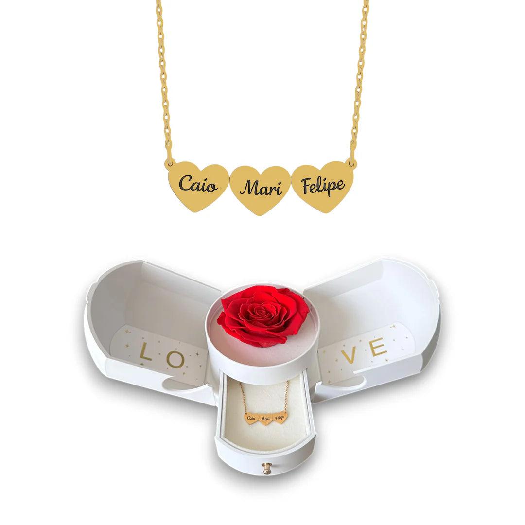 Colar Coração Personalizado com Nomes + Caixa com Rosas (BRINDE)