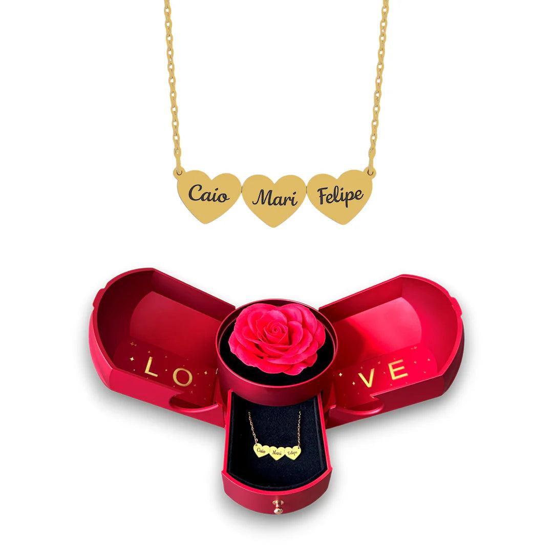 Colar Coração Personalizado com Nomes + Caixa com Rosas (BRINDE)